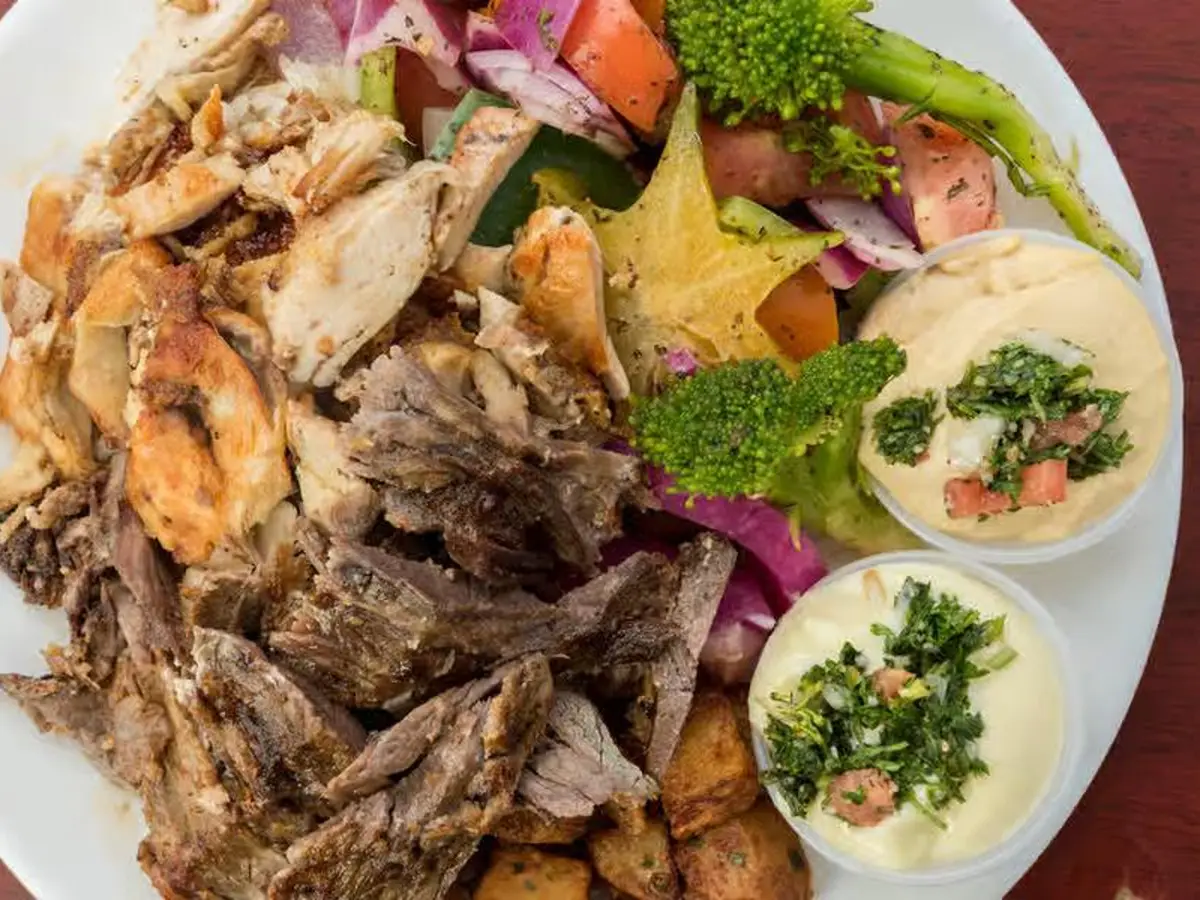 Plate Mixed — Shish Taouk & Shawarma